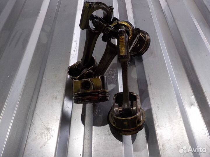 Поршни с шатунами Ситроен С4 С 4 С-4 1.6 NFU