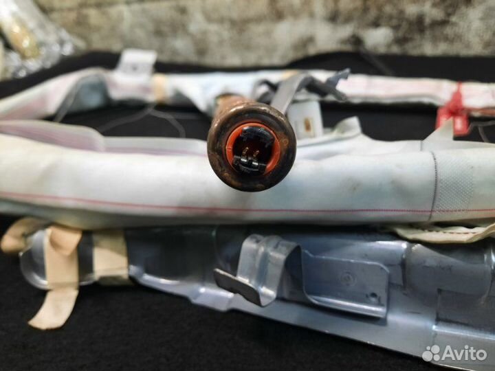 Шторка безопасности Toyota Corolla 150