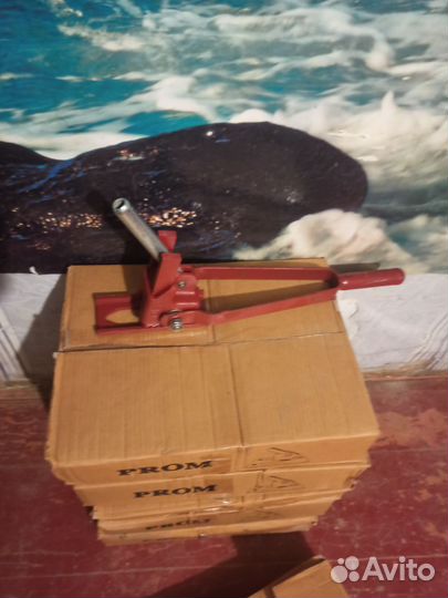 Зажим пружинный