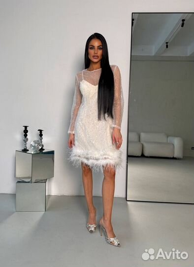 Нежное платье женское