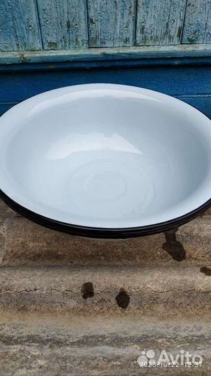 Эмалированный таз