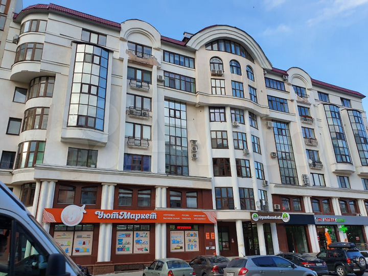 4-к. квартира, 350 м², 7/8 эт.