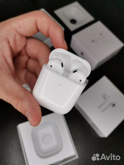 Airpods 2 + чехол в подарок