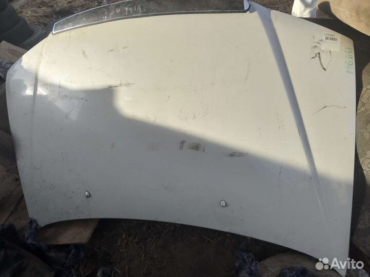 Продам капот Nissan Presage U30