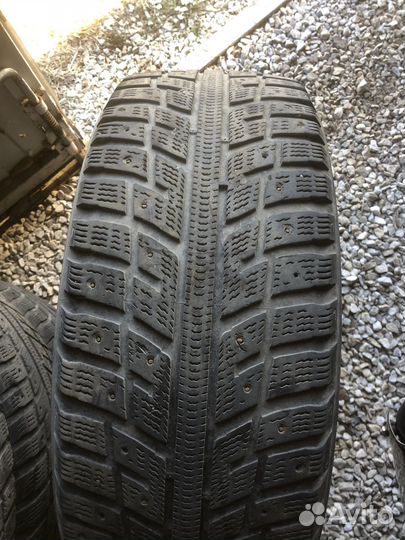 Kumho I'Zen KW22 215/55 R17