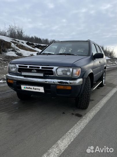 Nissan Pathfinder 3.3 AT, 1998, 180 000 км