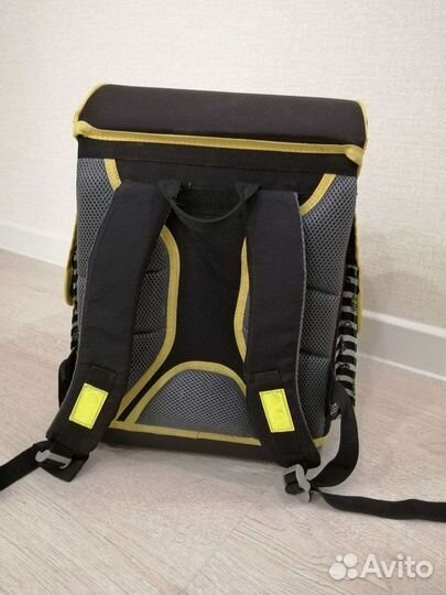 Портфель школьный