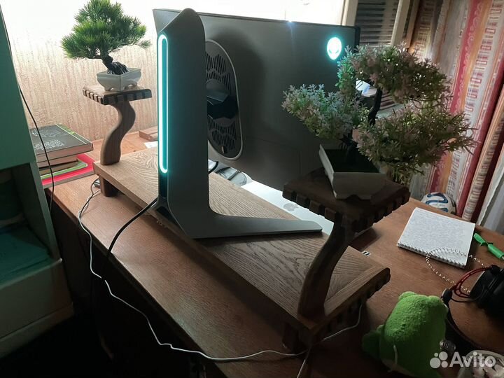 Консоль под монитор