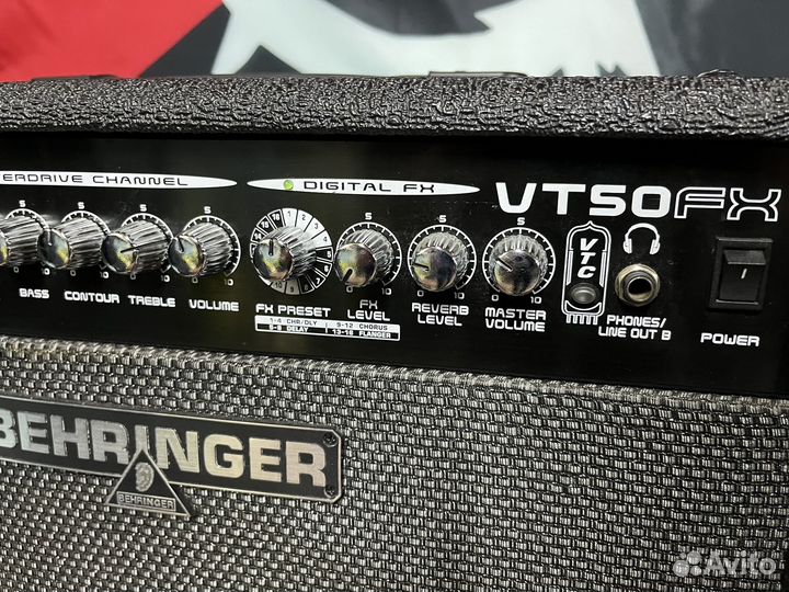 Гитарный комбоусилитель