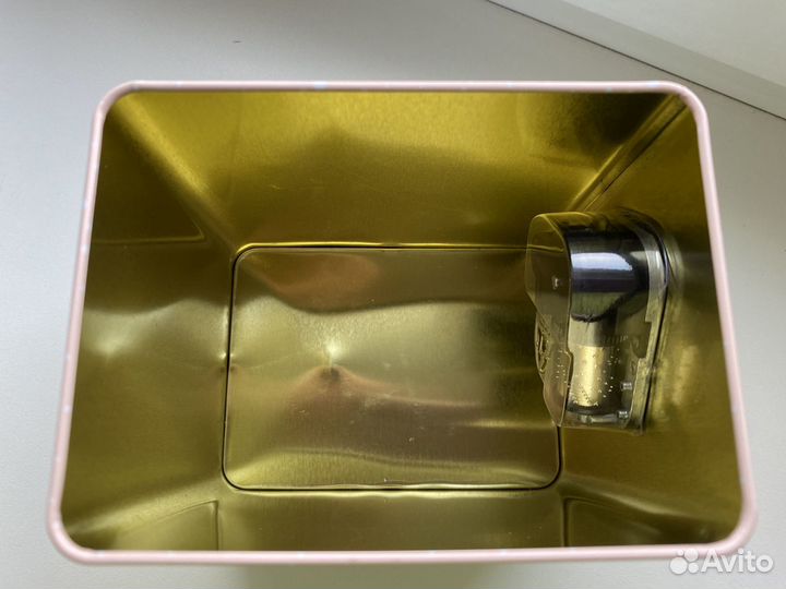 Музыкальная шкатулка (коробочка)