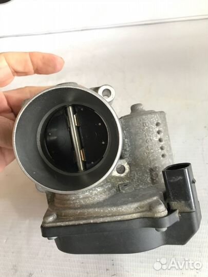 Дроссельная заслонка Volkswagen Passat Variant 3C
