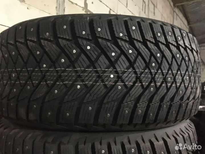Goodyear UltraGrip Arctic 2 245/45 R19 102T