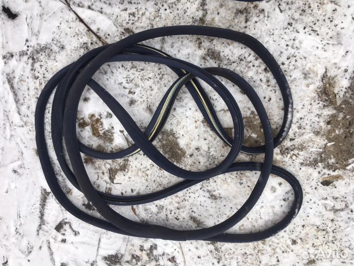 Уплотнитель дверей мерседес w210