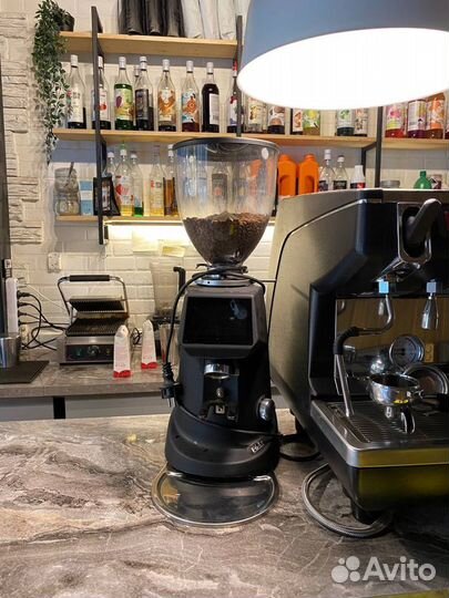 Кофемашина Nuova Simonelli Appia Life (Компакт)