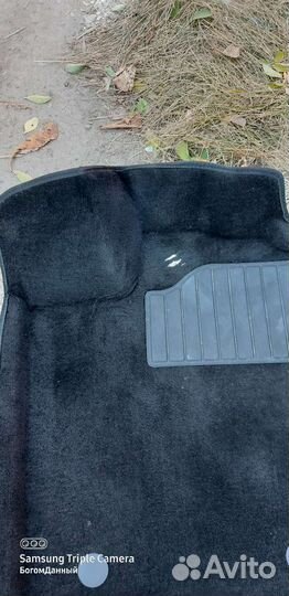 Коврики 3D на Логан