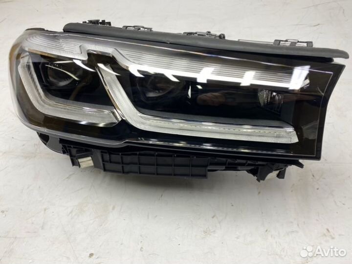 Фара правая Bmw G30 5 2020-2022