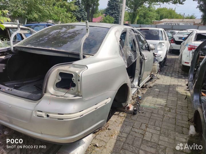 Четверть задняя toyota avensis t250