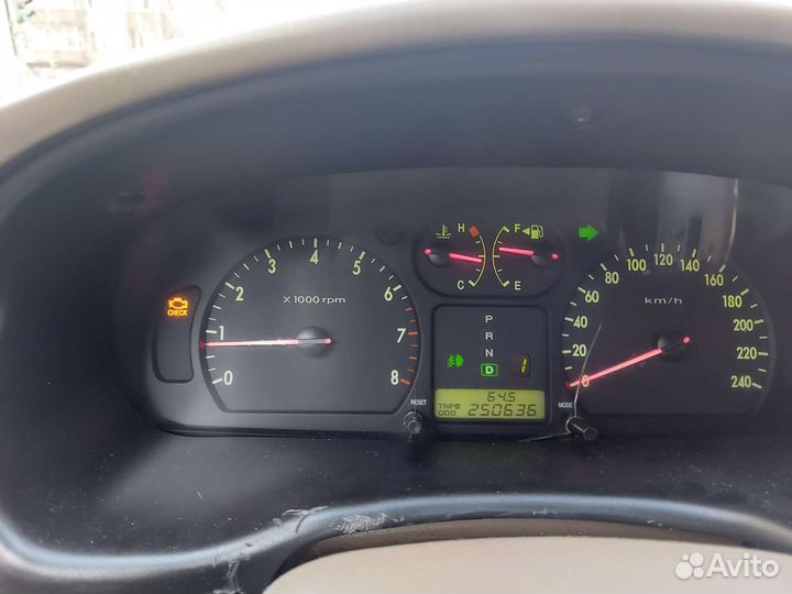 Приборная панель kia magentis 2004 года