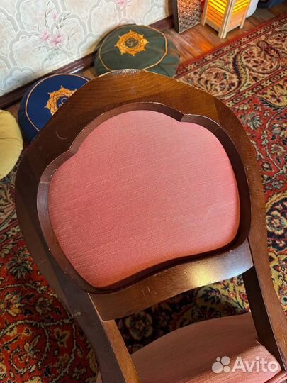 Антикварный стул