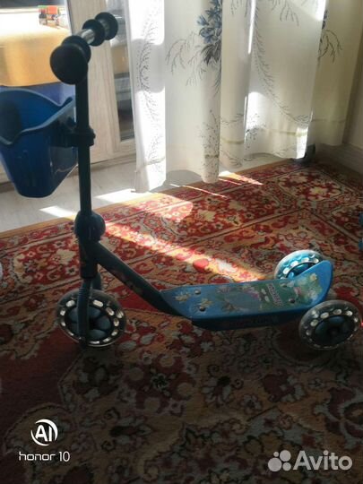Самокат детский трехколесный в хорошем состоянии