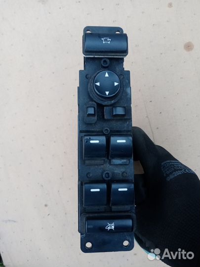 Блок стеклоподъемников на Рейнж Ровер III 04г