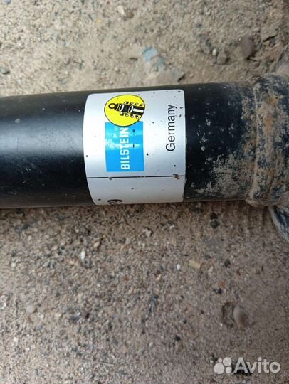 Задний амортизатор Lancer X