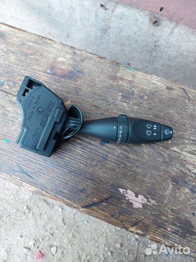 Подрулевой переключатель дворников Форд Фьюжен