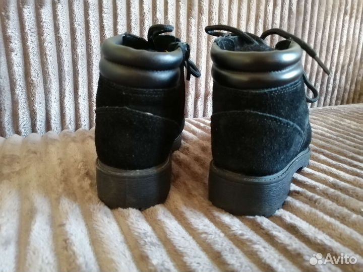 Ботинки из натуральной замши