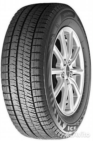 Bridgestone Blizzak Ice 215/50 R17
