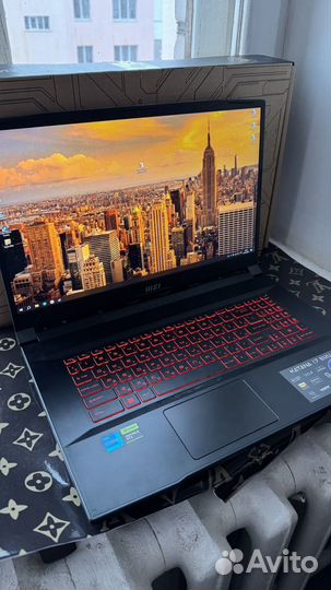 Ноутбук MSI katana 17