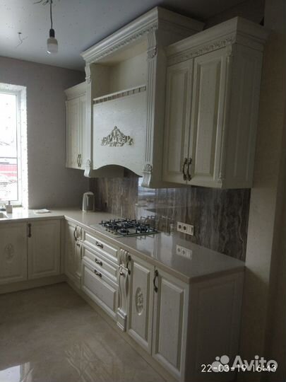 Кухонный гарнитур из массива