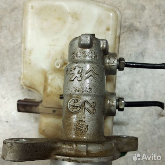 Цилиндр тормозной главный Ситроен С3 Citroen c3