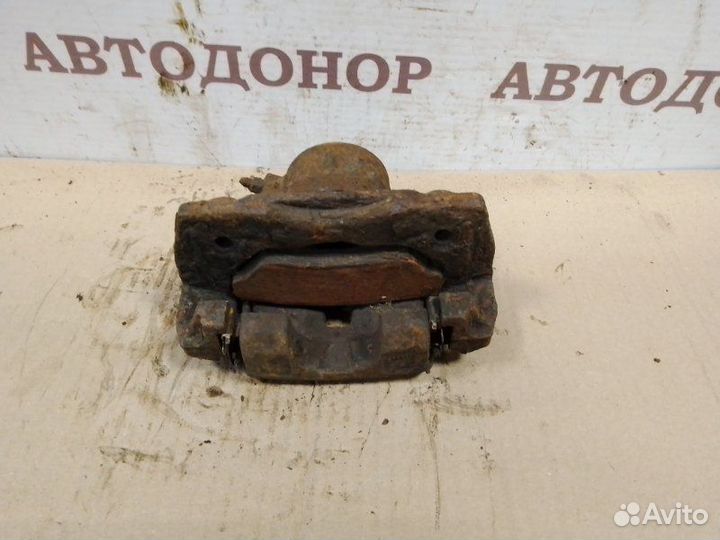 Суппорт тормозной передний правый Suzuki Vitara