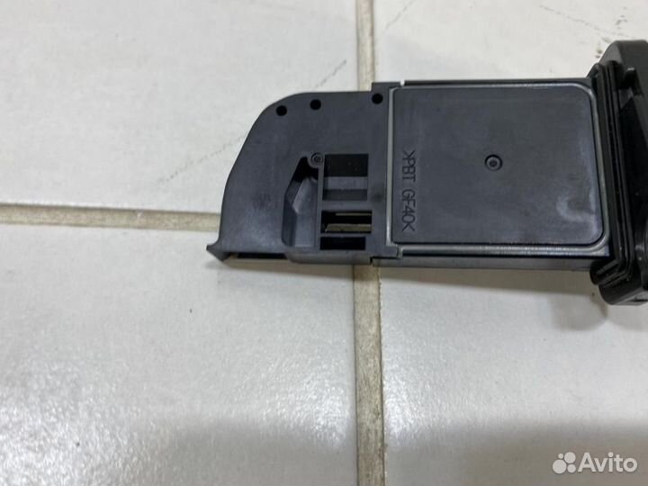 Датчик расхода воздуха дмрв Volkswagen Tiguan I рестайлинг (2011—2019)