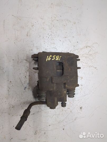 Суппорт Chrysler 300M, 2000