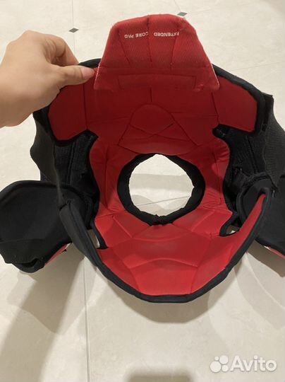 Хоккейный нагрудник