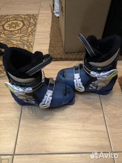 Детские горные лыжи 100 и ботинки