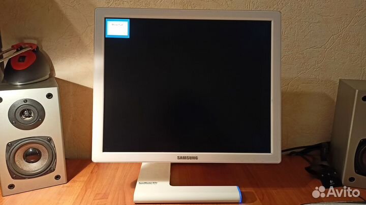 Монитор Samsung SyncMaster 971p 19