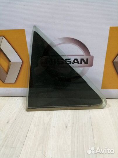 Форточка стекло двери Geely MK Лев