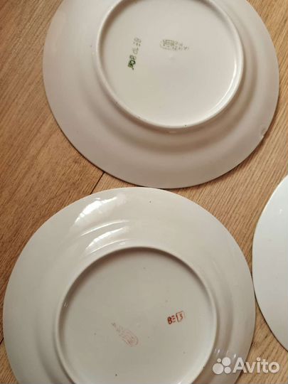 Тарелки фарфор Рижский фз, Крыжовник Чайка