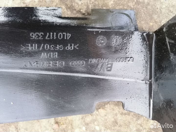 Воздуховод интеркулера Q7 4L цена за 2 шт