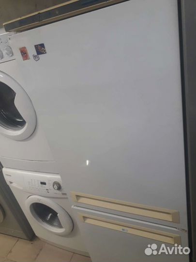 Холодильник бу стинол