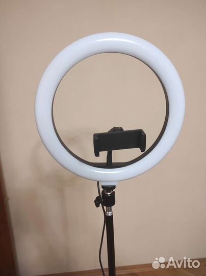 Кольцевая лампа 26 см