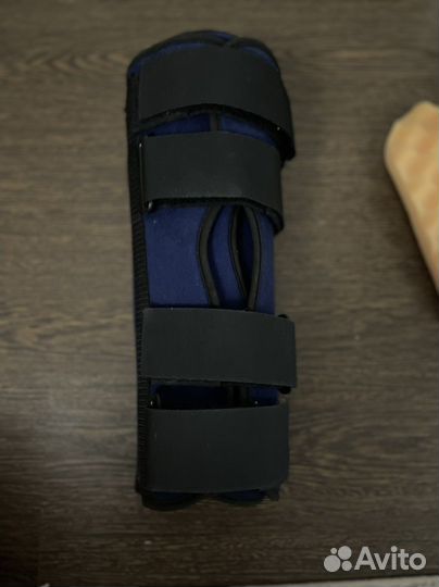 Ортез на коленный сустав