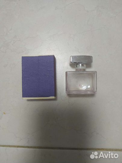 Пустой флакон из под духов