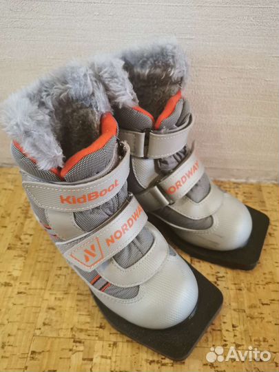 Детские лыжные ботинки р.29-30