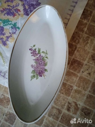 Винтажный фарфоровый чайник, селёдочница, маслёнка