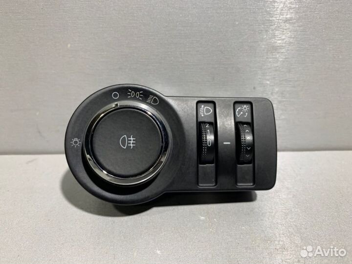 Переключатель света Chevrolet Cruze хэтчбек F16D3