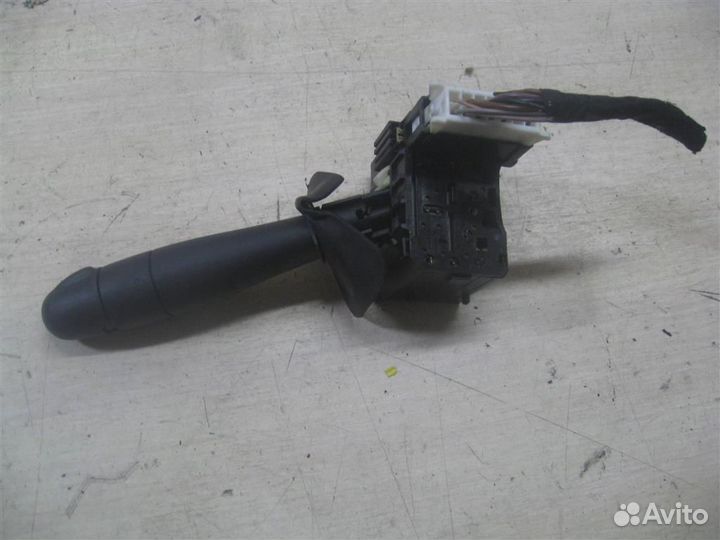 Подрулевой переключатель стеклоочистителя Renault