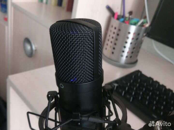 Микрофон студийный dexp